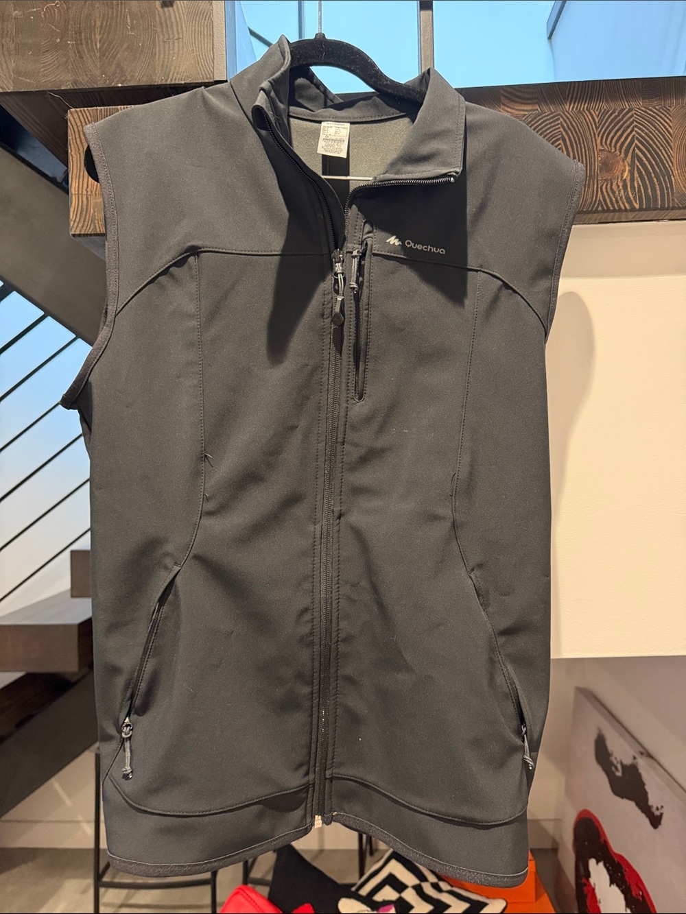 Quechua Black Men's Softshell Vest with Zip Pockets